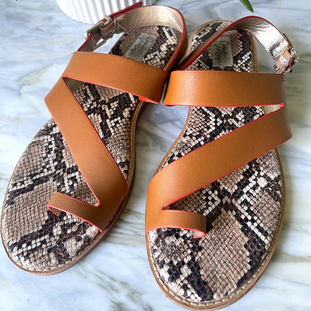 Crown Vintage Leather Sandals Size 9.5